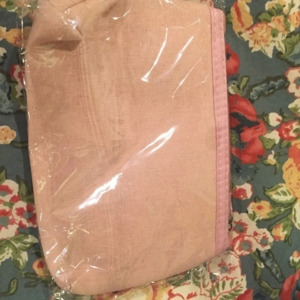Best Day NWT Pink‎ Purse Pouch Modcloth